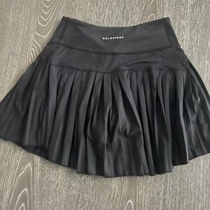 Gold Hinge Black Pleated Tennis Skirt